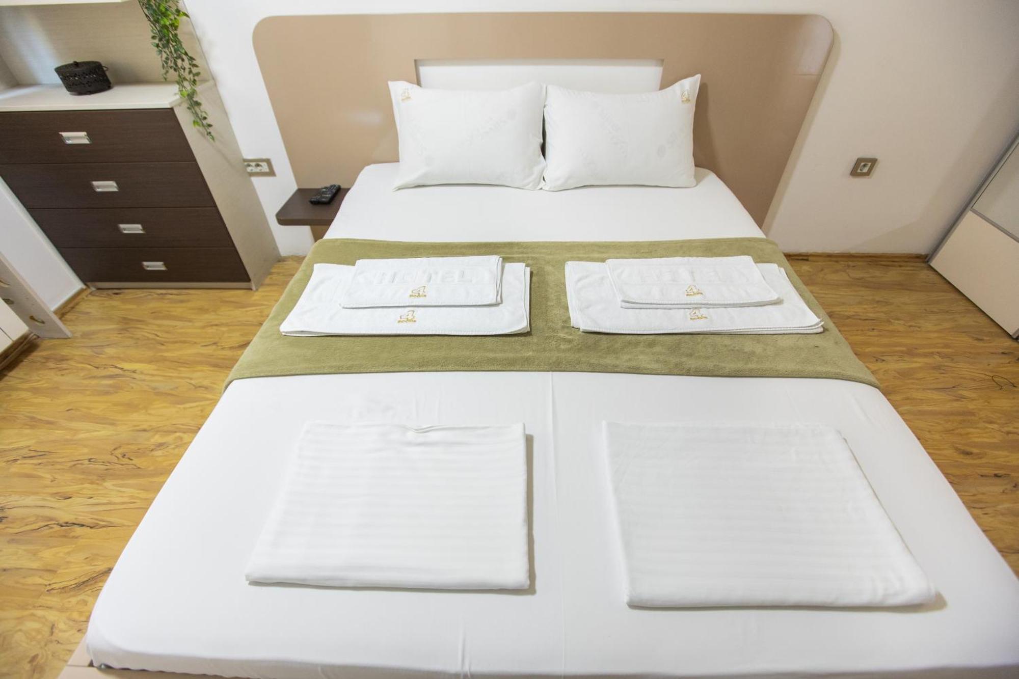 4 Rooms Apartments Ниш Экстерьер фото