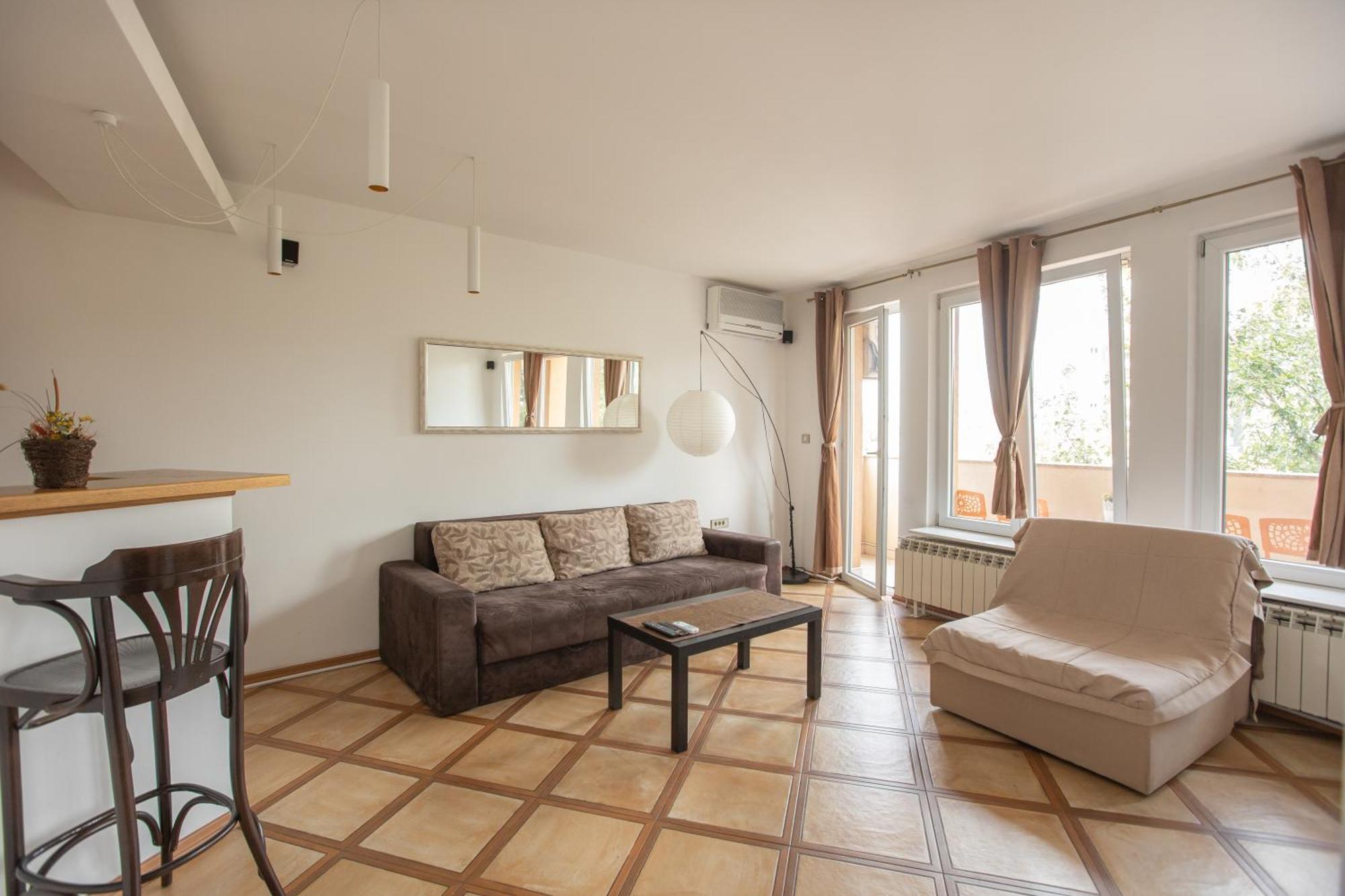 4 Rooms Apartments Ниш Экстерьер фото