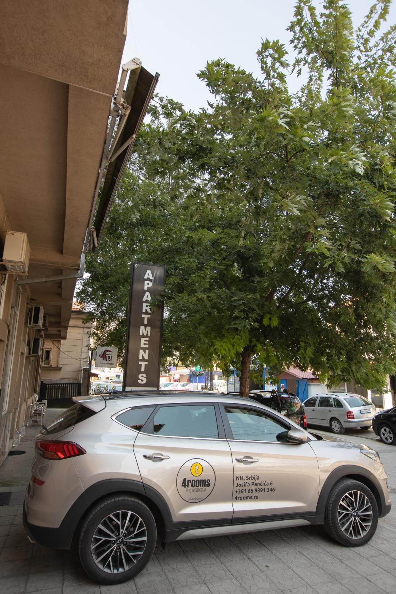 4 Rooms Apartments Ниш Экстерьер фото