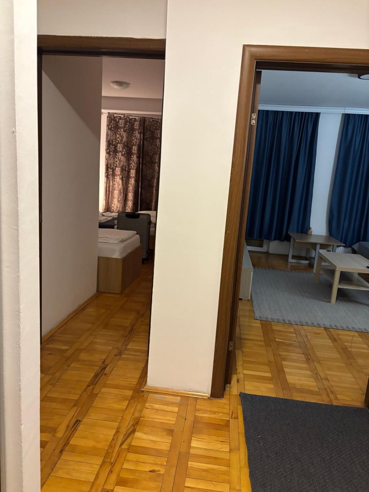 4 Rooms Apartments Ниш Экстерьер фото